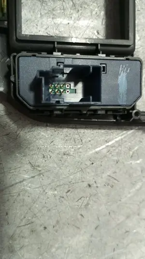 Foto de NO IDENTIFICADO CITROEN C5 BERLINA 2.0 HDi FAP (140 CV / 103 KW) referencia 96637757ZD foto 4
