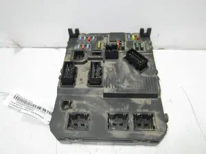 Foto de CAJA RELES / FUSIBLES CITROEN BERLINGO 1.9 Diesel (69 CV / 51 KW) referencia A2C53172124