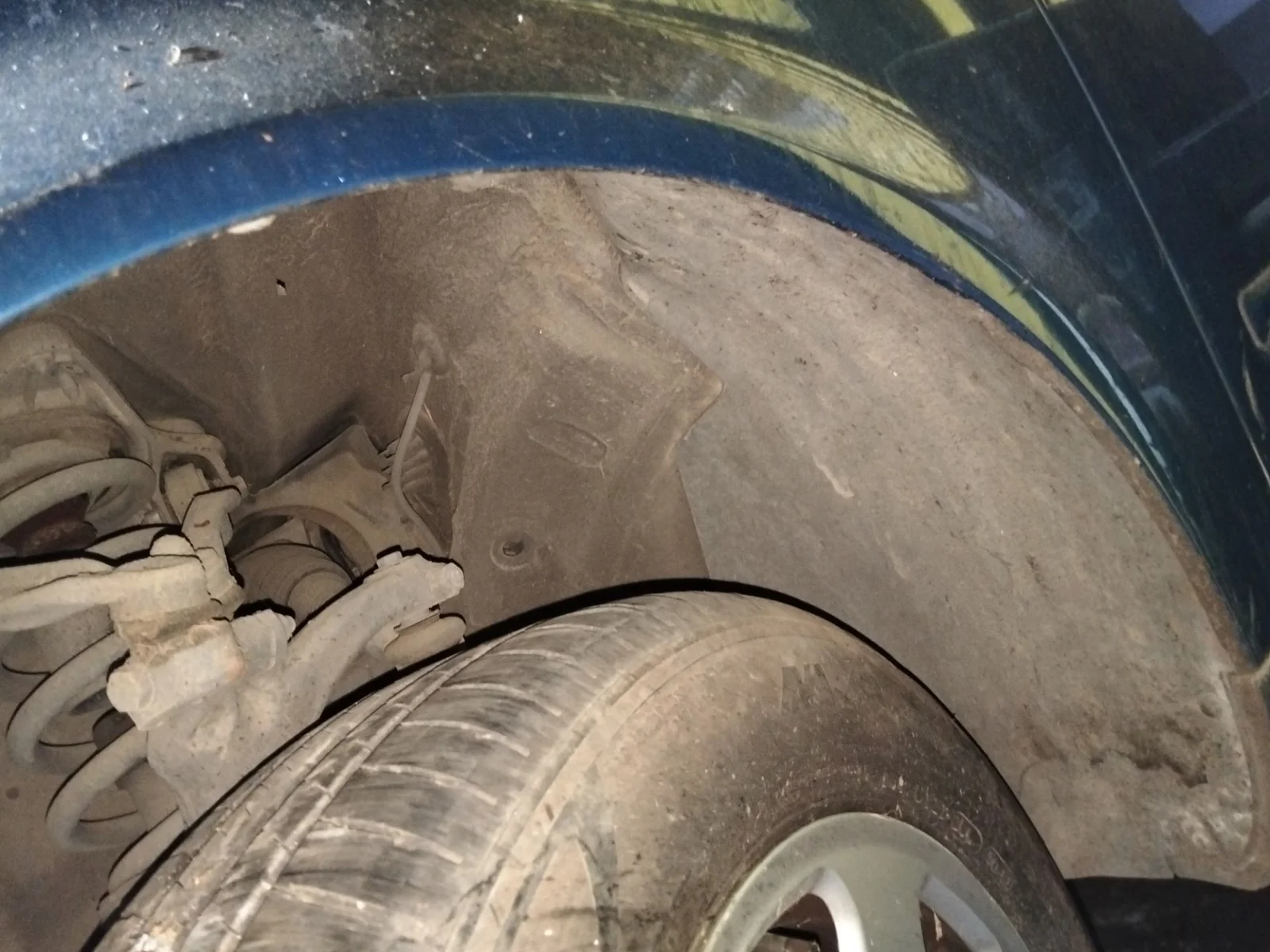 Foto de PASO RUEDA DELANTERO IZQUIERDO AUDI A4 BERLINA (8E)