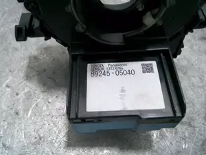 Foto de ANILLO AIRBAG TOYOTA AVENSIS CROSS SPORT (T27) 1.8 16V CAT (147 CV / 108 KW) referencia 8924505040 foto 2