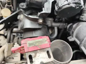Foto de VALVULA AIRE ADICIONAL RENAULT CLIO III 1.5 dCi Diesel CAT (86 CV / 63 KW)