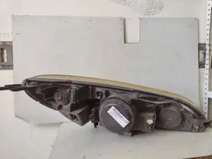 Foto de FARO IZQUIERDO PEUGEOT 407 2.0 16V HDi FAP CAT (RHR / DW10BTED4) (136 CV / 100 KW) referencia 0301213271 foto 3