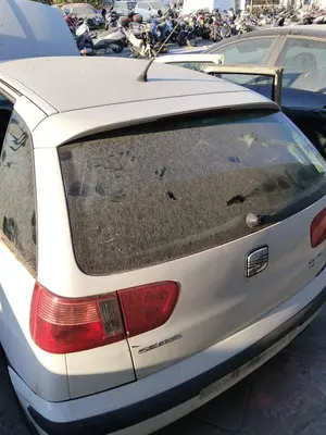 Foto de PORTON TRASERO SEAT IBIZA (6K1) 1.9 TDI (90 CV / 66 KW) referencia 6K6827025D foto 2