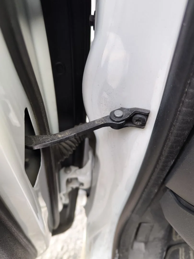 Foto de RETENEDOR PUERTA PEUGEOT 3008 1.6 Blue-HDI FAP (120 CV / 88 KW)