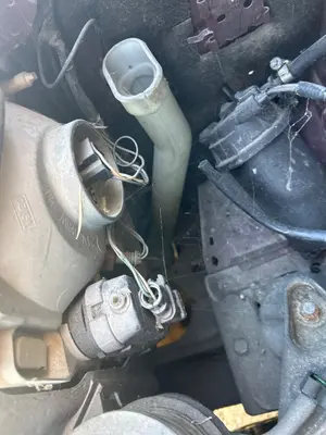 Foto de DEPOSITO LIMPIA RENAULT TRAFIC II FURGÓN 2.5 dCi Diesel CAT (135 CV / 99 KW) referencia 7701065703