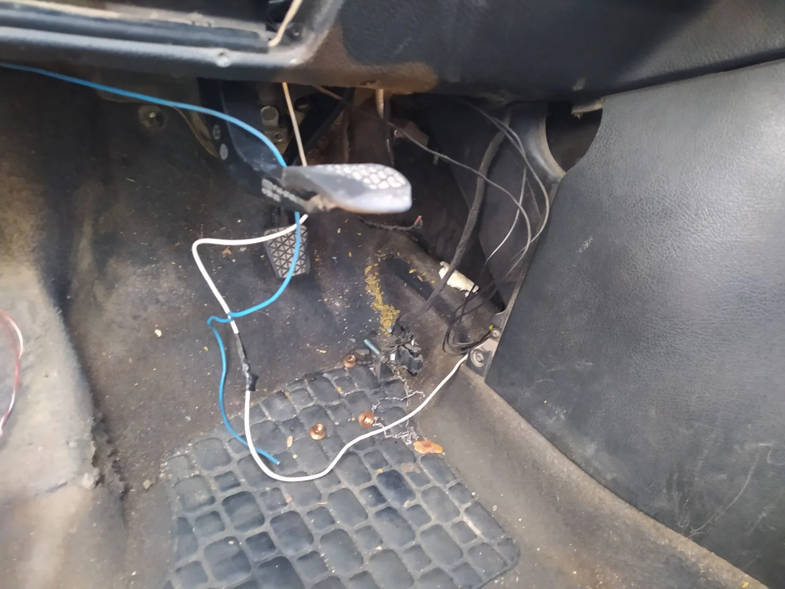 Foto de PEDAL EMBRAGUE OPEL ZAFIRA A 2.0 DTI (101 CV / 74 KW)