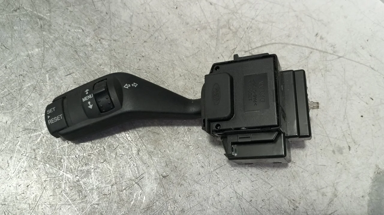Foto de MANDO INTERMITENTES FORD TOURNEO CONNECT (TC7) 1.8 TDCi CAT (90 CV / 66 KW) referencia 17D9402