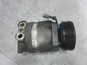 Foto de COMPRESOR AIRE ACONDICIONADO OPEL VECTRA B BERLINA 2.0 DTI (101 CV / 74 KW) referencia 99000243 foto 9