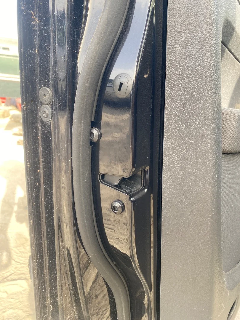 Foto de CERRADURA PUERTA DELANTERA IZQUIERDA VOLKSWAGEN TOURAN (1T3) 1.6 TDI DPF (105 CV / 77 KW) referencia 3D1837015AD