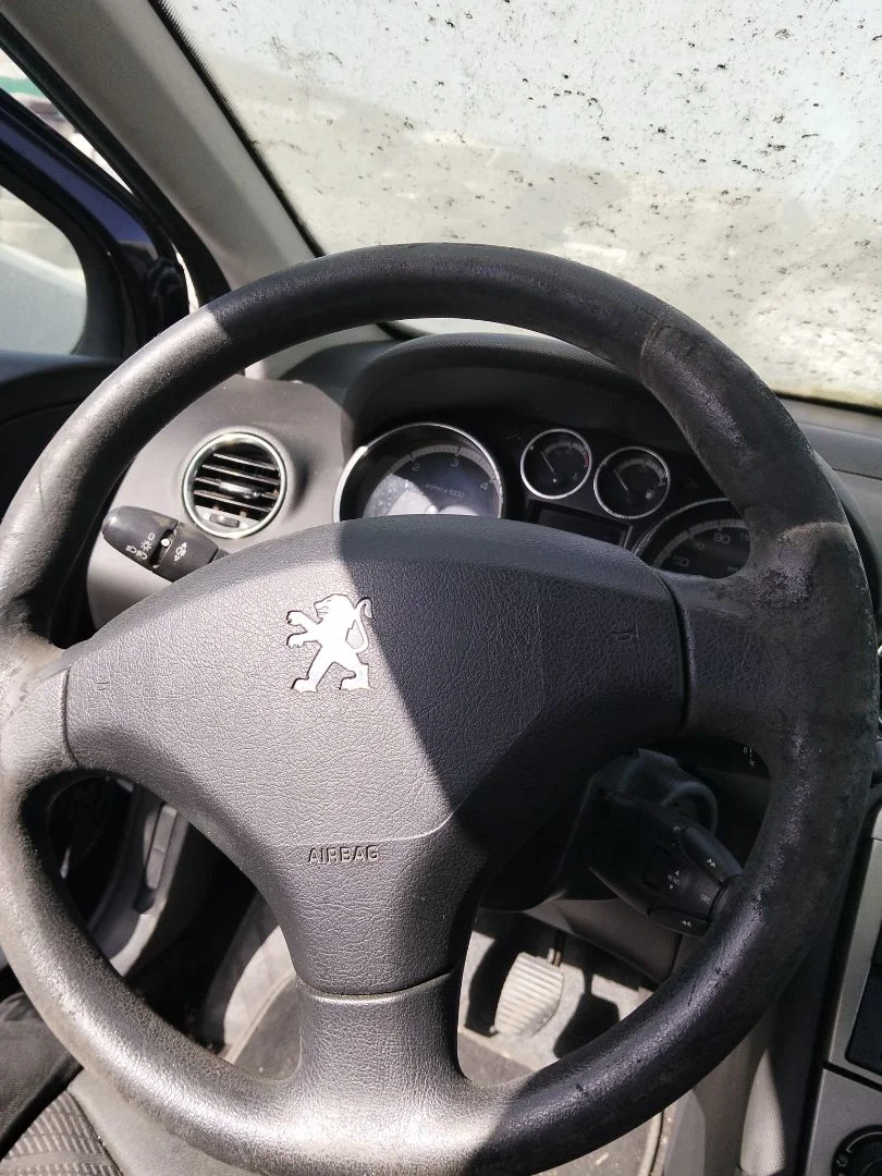 Foto de AIRBAG DELANTERO IZQUIERDO PEUGEOT 308 1.6 16V HDi (90 CV / 66 KW)