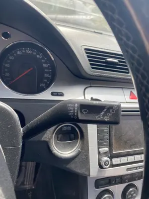 Foto de MANDO MULTIFUNCION VOLKSWAGEN PASSAT VARIANT (3C5) 2.0 TDI DPF (170 CV / 125 KW) foto 2