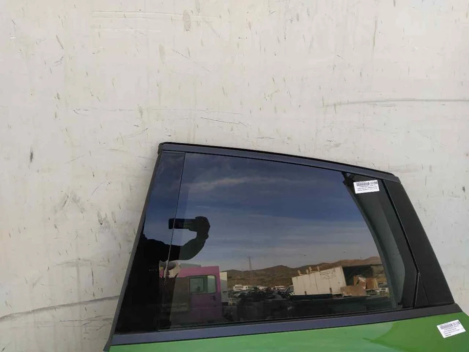 Foto de LUNA TRASERA DERECHA PORSCHE MACAN (95BA) referencia 43R002092