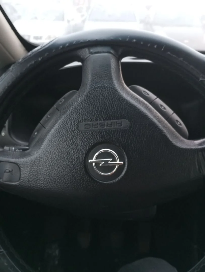 Foto de AIRBAG DELANTERO IZQUIERDO OPEL ZAFIRA A 2.0 DTI (101 CV / 74 KW)