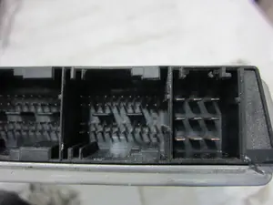 Foto de CENTRALITA MOTOR UCE BMW SERIE 5 BERLINA (E39) 3.0 24V Turbodiesel CAT (184 CV / 135 KW) referencia 0281001830 foto 6
