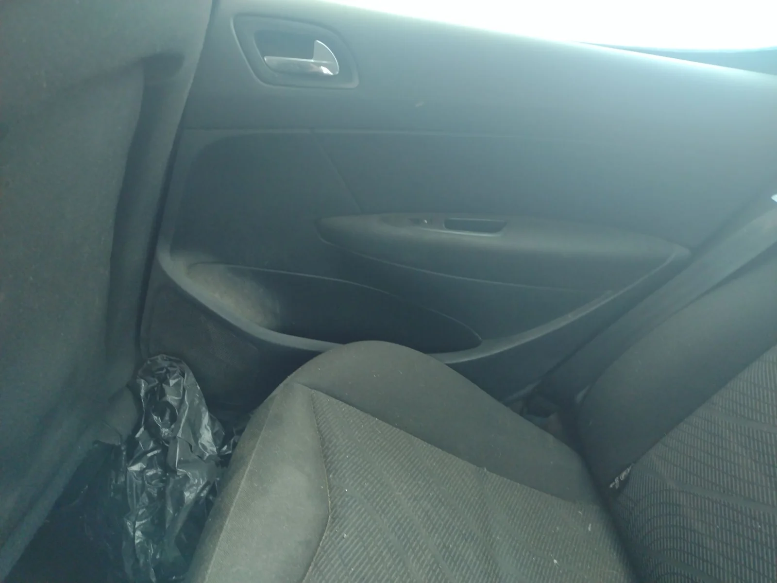 Foto de ELEVALUNAS TRASERO DERECHO PEUGEOT 308 1.6 16V HDi (90 CV / 66 KW)