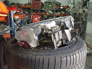 Foto de FARO IZQUIERDO VOLKSWAGEN TOUAREG (7L6) 2.5 TDI DPF (174 CV / 128 KW) referencia 89027878 foto 4