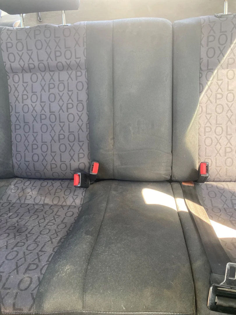 Foto de ENGANCHE CINTURON TRASERO IZQUIERDO VOLKSWAGEN POLO III (6N1) 1.4 (60 CV / 44 KW)