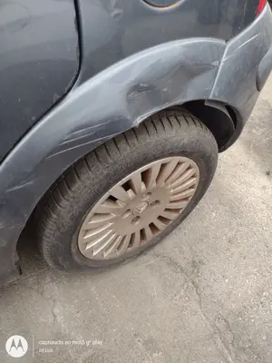 Foto de MANGUETA TRASERA DERECHA CITROEN C3 1.4 HDi (68 CV / 50 KW)