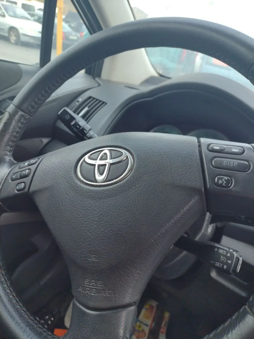 Foto de AIRBAG DELANTERO DERECHO TOYOTA COROLLA VERSO (R1) 2.2 Turbodiesel CAT (136 CV / 100 KW)