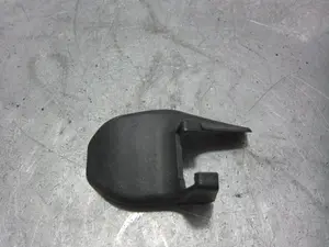 Foto de MOLDURA TOYOTA AVENSIS CROSS SPORT (T27) 1.8 16V CAT (147 CV / 108 KW) referencia 7212405010 foto 1