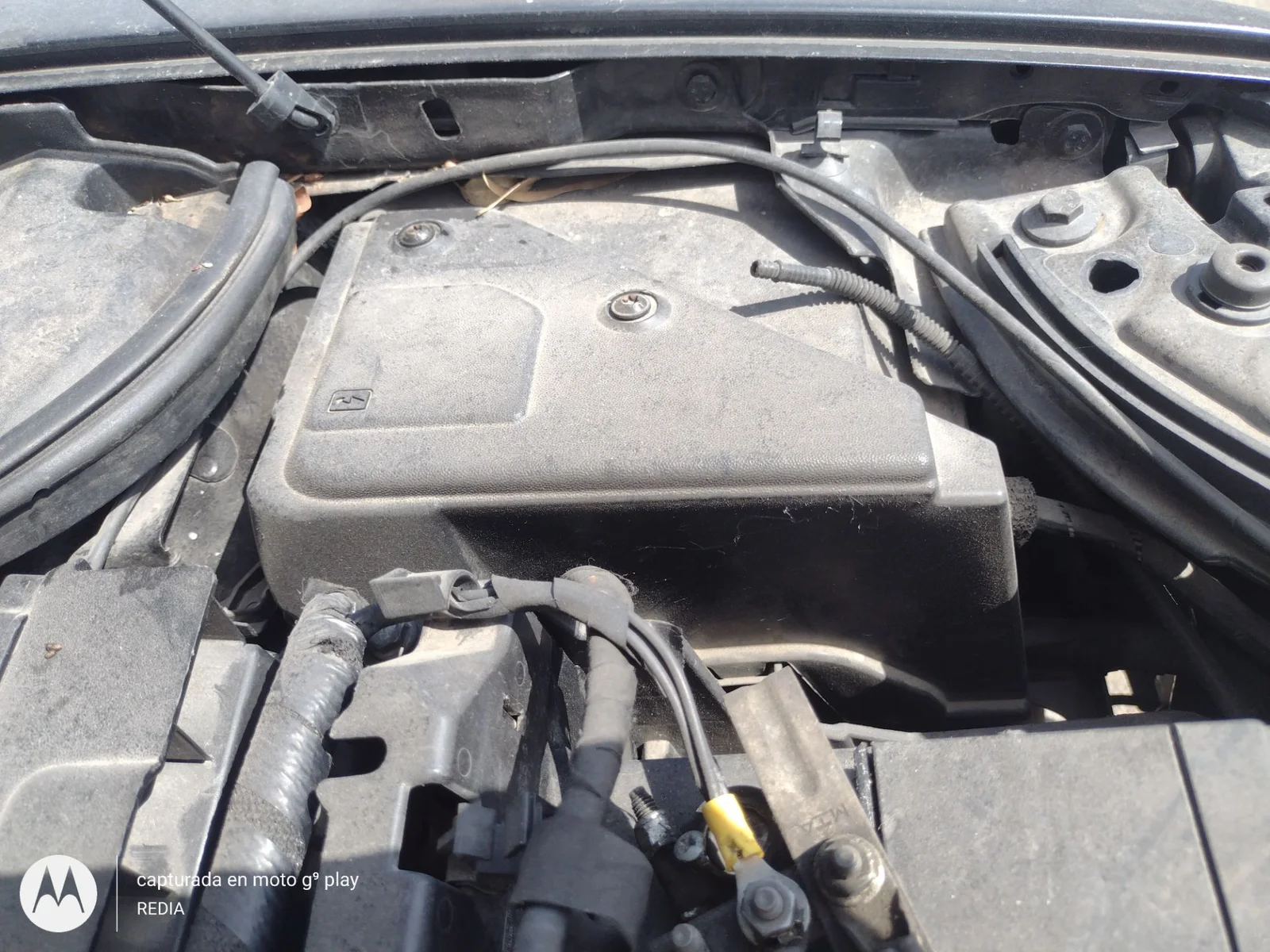 Foto de CAJA RELES / FUSIBLES RENAULT MEGANE II COUPE/CABRIO 1.6 16V (112 CV / 82 KW)