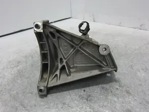 Foto de SOPORTE MOTOR PORSCHE PANAMERA (TIPO 970) referencia 94810222522 foto 4