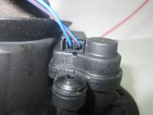 Foto de TAPA EXTERIOR COMBUSTIBLE AUDI A5 COUPE (F53) 2.0 16V TDI (190 CV / 140 KW) referencia 8W6809906A foto 4