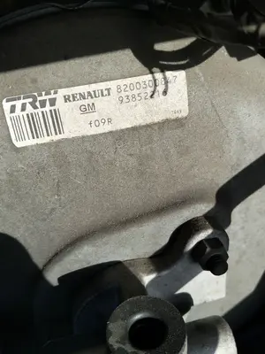 Foto de SERVOFRENO RENAULT TRAFIC II COMBI 1.9 Diesel (101 CV / 74 KW)