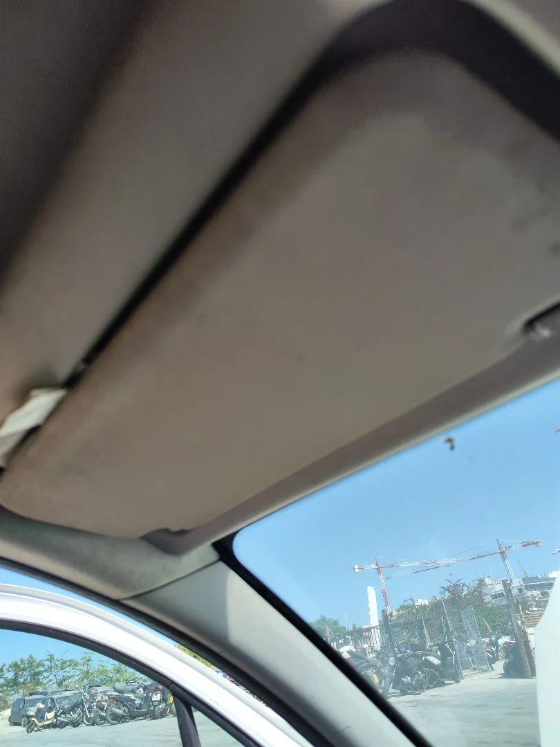 Foto de PARASOL IZQUIERDO CITROEN BERLINGO FURGÓN 1.6 16V HDi FAP (75 CV / 55 KW)