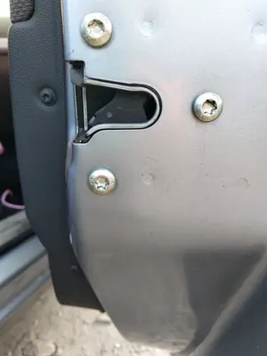 Foto de CERRADURA PUERTA DELANTERA DERECHA OPEL ASTRA H BERLINA