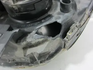 Foto de FARO DERECHO RENAULT SCENIC RX4 (JA0) 2.0 16V (139 CV / 102 KW) referencia 7700432097 foto 7