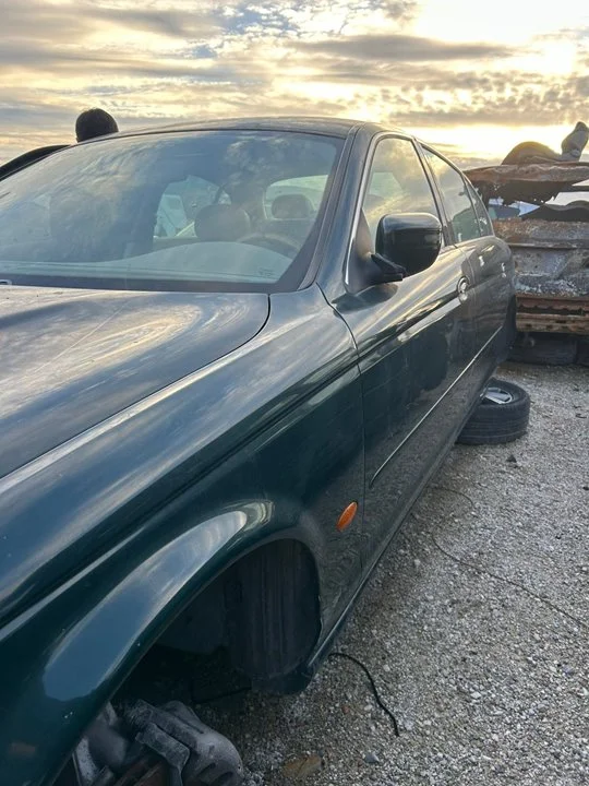 Foto de PUERTA DELANTERA IZQUIERDA JAGUAR S-TYPE (03.1999) 3.0 V6 24V CAT (238 CV / 175 KW)