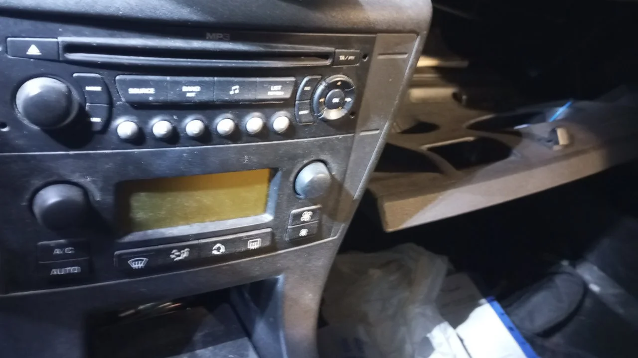 Foto de MANDO CALEFACCION / AIRE ACONDICIONADO CITROEN C4 COUPE 1.6 HDi CAT (9HY / DV6TED4) (109 CV / 80 KW) referencia 9658084577