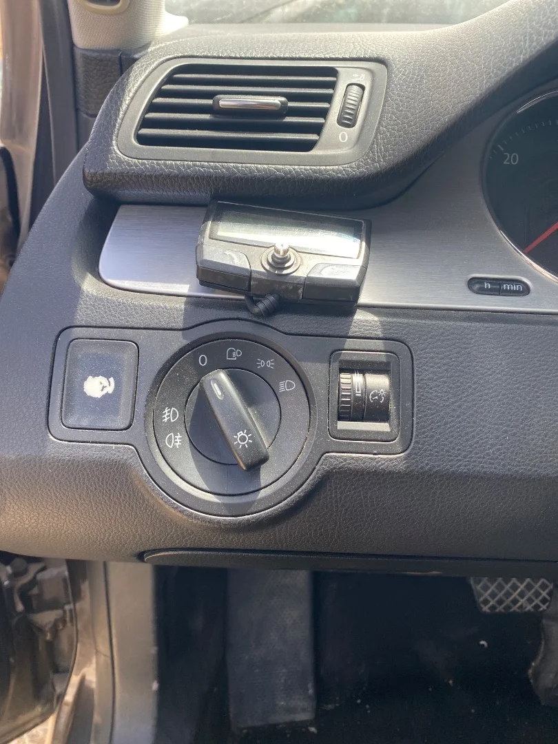 Foto de MANDO LUCES VOLKSWAGEN PASSAT VARIANT (3C5) 2.0 TDI DPF (170 CV / 125 KW) referencia 3C9953513AGFKZ
