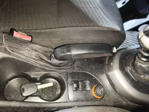 Foto de PALANCA FRENO PEUGEOT 308 SW 1.6 HDi FAP CAT (9HZ / DV6TED4) (109 CV / 80 KW) referencia 98195570ZD