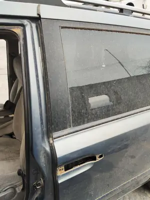 Foto de GOMAS CONTORNO PUERTA KIA CARNIVAL 2.9 CRDi CAT (185 CV / 136 KW)