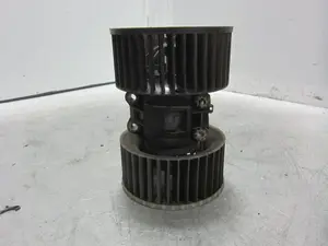 Foto de MOTOR CALEFACCION BMW SERIE 3 BERLINA (E46) 3.0 24V Turbodiesel CAT (184 CV / 135 KW) referencia 62994 foto 2