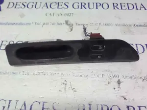 Foto de MANDO ELEVALUNAS DELANTERO IZQUIERDO RENAULT LAGUNA (B56) 1.9 dTi Diesel CAT (98 CV / 72 KW) referencia 7700822333