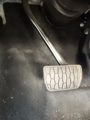 Foto de PEDAL FRENO JAGUAR XE 2.0  Turbo CAT (200 CV / 147 KW)