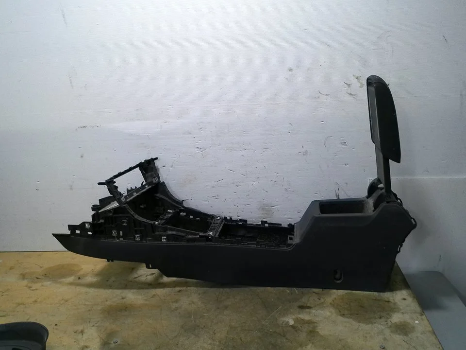 Foto de NO IDENTIFICADO VOLKSWAGEN GOLF VII BERLINA (BQ1/BE2) 1.6 TDI (116 CV / 85 KW) referencia 5G1863241