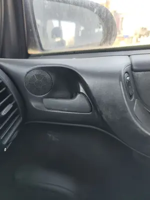 Foto de MANETA INTERIOR DELANTERA DERECHA OPEL ZAFIRA A 1.6 16V (101 CV / 74 KW)