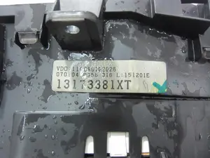 Foto de CUADRO INSTRUMENTOS OPEL MERIVA 1.7 16V CDTI (101 CV / 74 KW) referencia 13173381XT foto 2