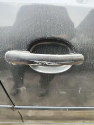 Foto de MANETA EXTERIOR DELANTERA DERECHA VOLKSWAGEN PASSAT BERLINA (3B3) 1.9 TDI (131 CV / 96 KW) referencia 3B0837207C FKZ foto 9