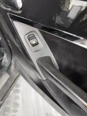 Foto de MANDO ELEVALUNAS TRASERO DERECHO CITROEN GRAND C4 PICASSO 1.6 16V HDi FAP (109 CV / 80 KW)