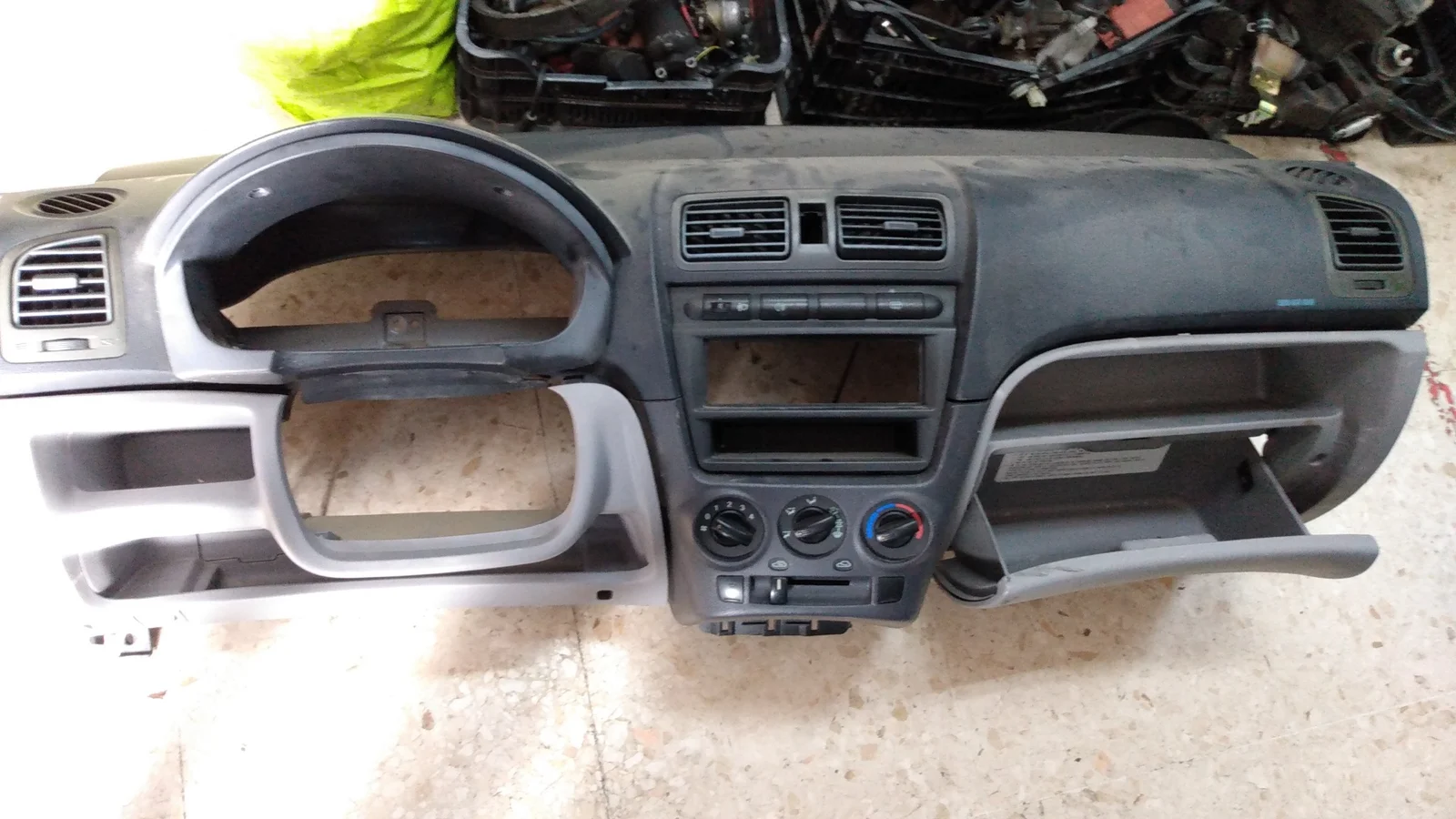 Foto de SALPICADERO KIA PICANTO (SA) 1.1 CAT (65 CV / 48 KW)