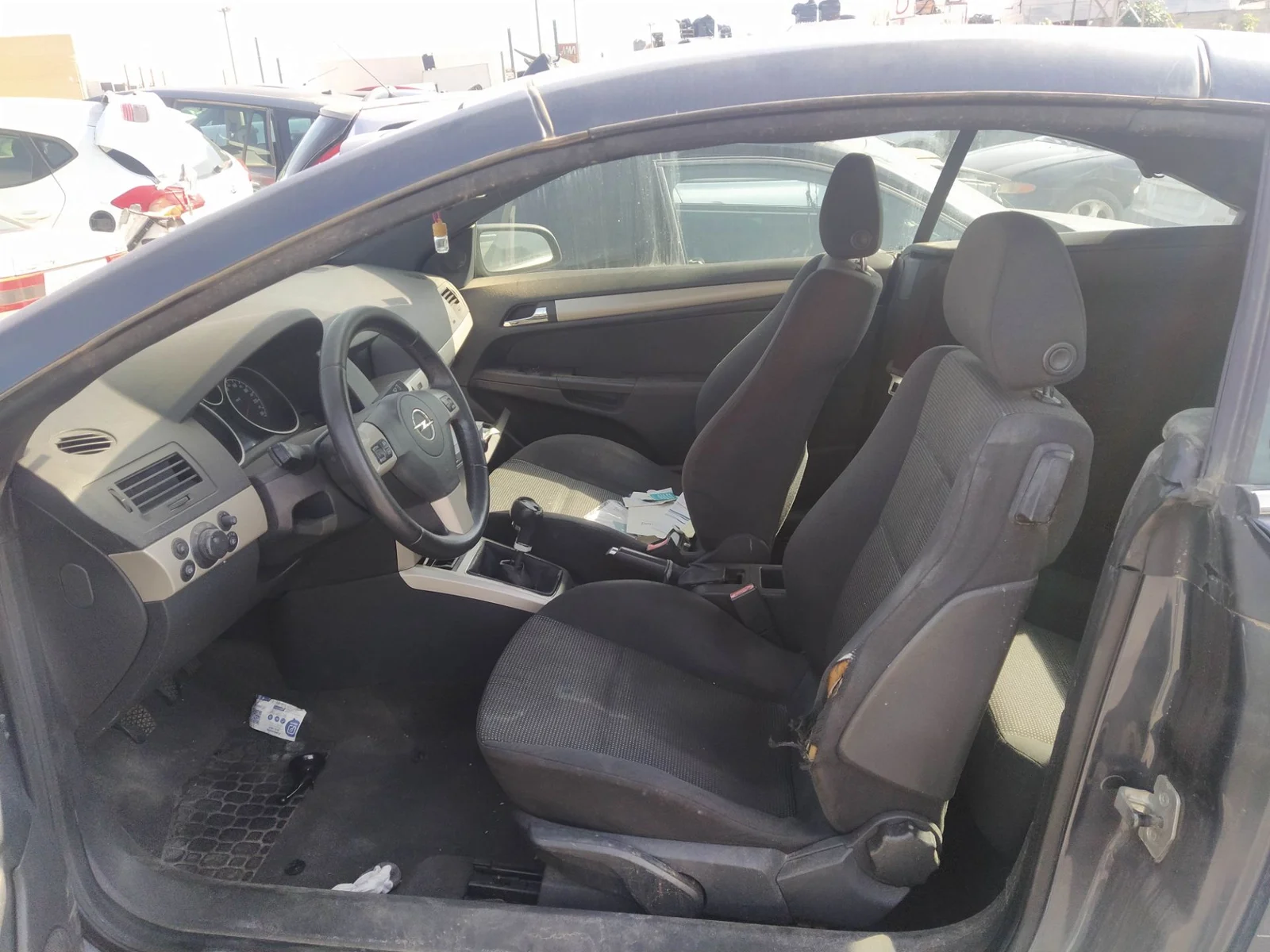 Foto de PALANCA FRENO OPEL ASTRA H TWIN TOP 1.8 16V (140 CV / 103 KW) referencia 13237277