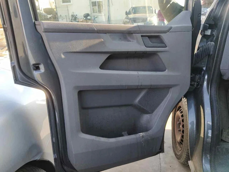 Foto de GUARNECIDO PUERTA DELANTERA IZQUIERDA VOLKSWAGEN T6.1 TRANSPORTER CARAVELLE (SH) 2.0 TDI (110 CV / 81 KW) referencia 7LA867021 NA2