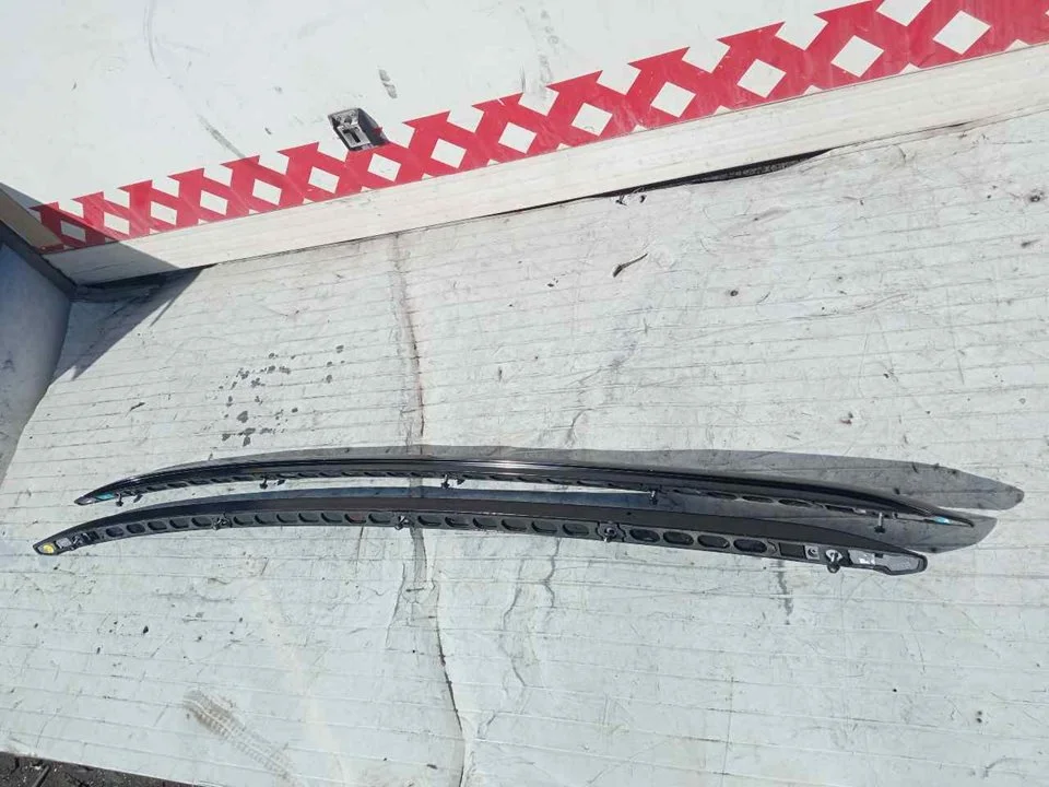 Foto de BARRAS TECHO PORSCHE MACAN (95BA) referencia 95B860025A