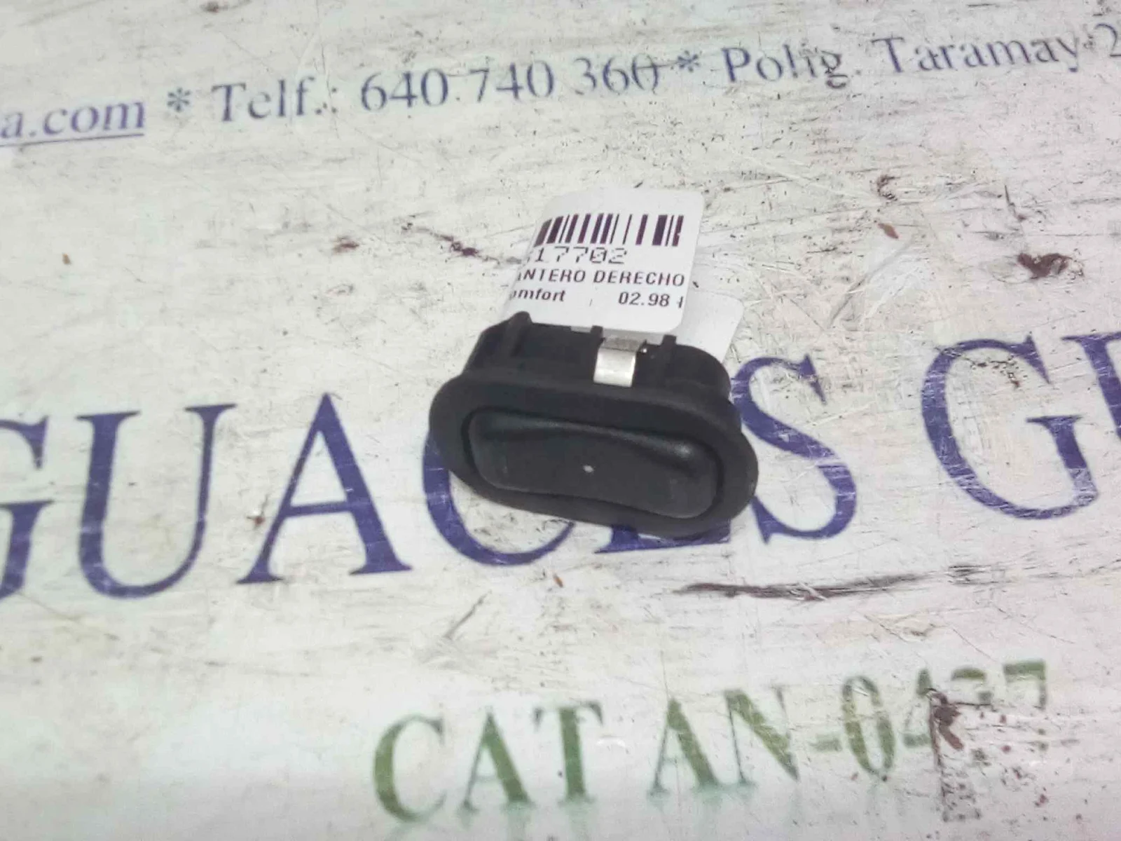 Foto de MANDO ELEVALUNAS DELANTERO DERECHO OPEL ASTRA G BERLINA referencia 13363100