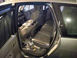 Foto de GOMAS CONTORNO PUERTA RENAULT SCENIC II (JM)